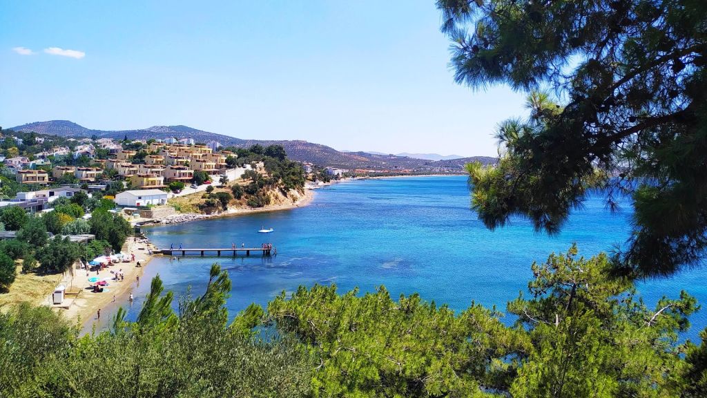 Ege'nin unutulmuş köşelerinden birinde, adını sadece bilenlerin fısıldadığı bir güzellik