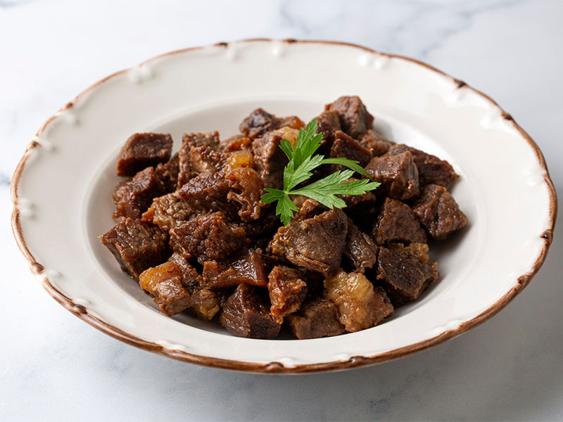 Türk mutfağının en sevilen et yemeklerinden biri olan kavurma, özellikle