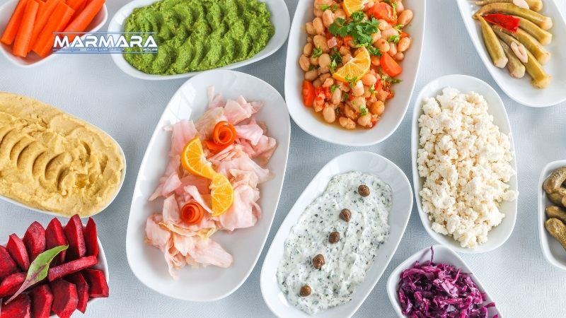 Kurban Bayramı sofraları sadece etle değil, yanında sunulan mezelerle de