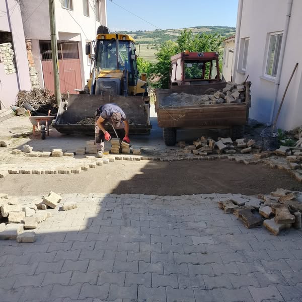 Bigadiç Belediyesi, ilçe genelinde vatandaşlara daha konforlu bir yaşam sunmak