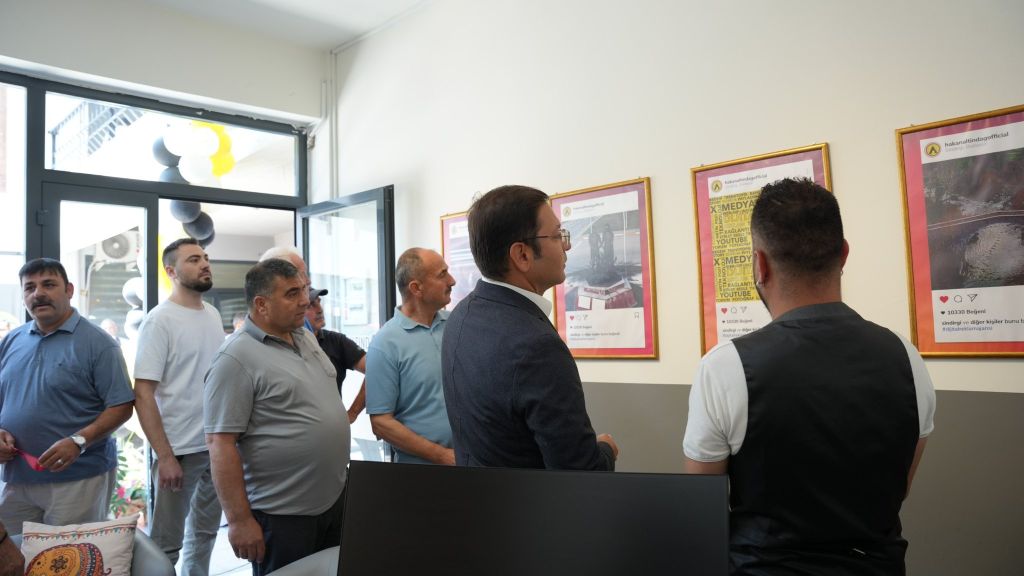 Sındırgı’da dijital girişimciliğe destek artıyor! Belediye Başkanı Serkan Sak, genç