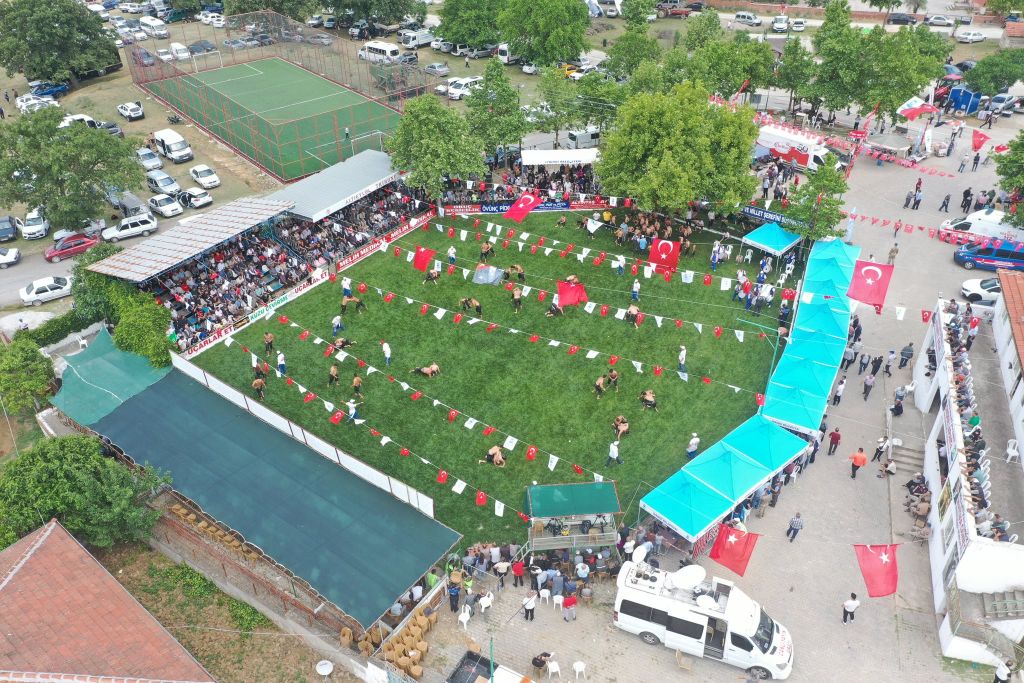 İvrindi Belediyesi tarafından bu yıl 22’ncisi düzenlenen Akçalören Yağlı Pehlivan