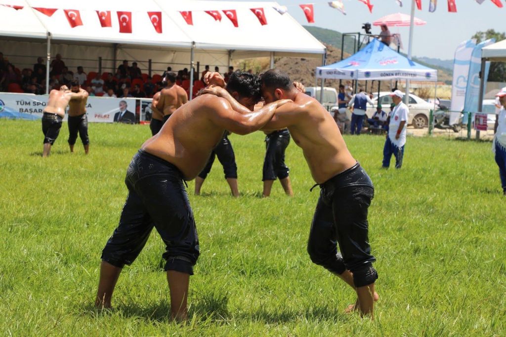 Gönen’de Er Meydanı Tutuldu! 507761124 1153228213513881 3347730667963258525 n - Marmara Bölge Gazetesi