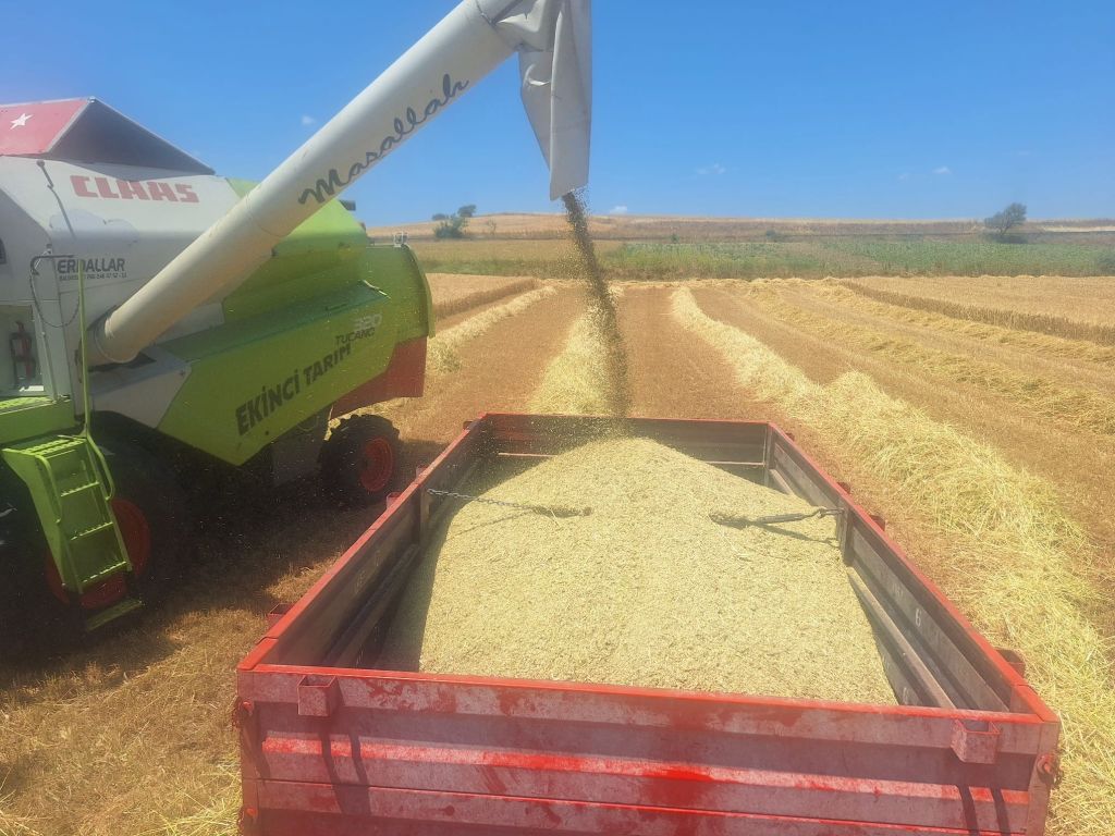 Balıkesir’de Biçerdöverler Sahaya İndi 507794381 1117467763757418 4146666037695117809 n - Marmara Bölge Gazetesi