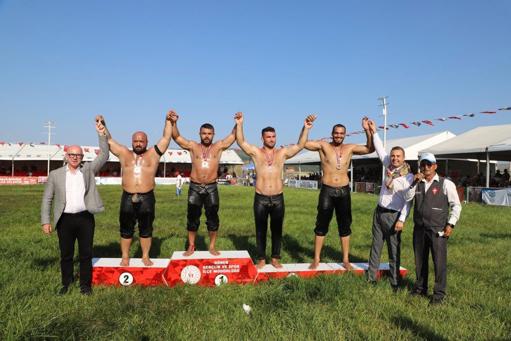 Gönen Belediyesi’nin ev sahipliğinde bu yıl 31.’si düzenlenen Sebeplili Hüseyin