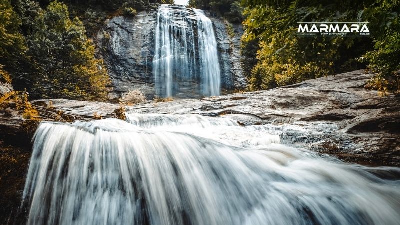 Balıkesir’de Şelalesiyle Serinleten, Deniziyle Dinlendiren, İnsanıyla Isıtan Bir Köy Adsiz tasarim 18 17 - Marmara Bölge Gazetesi
