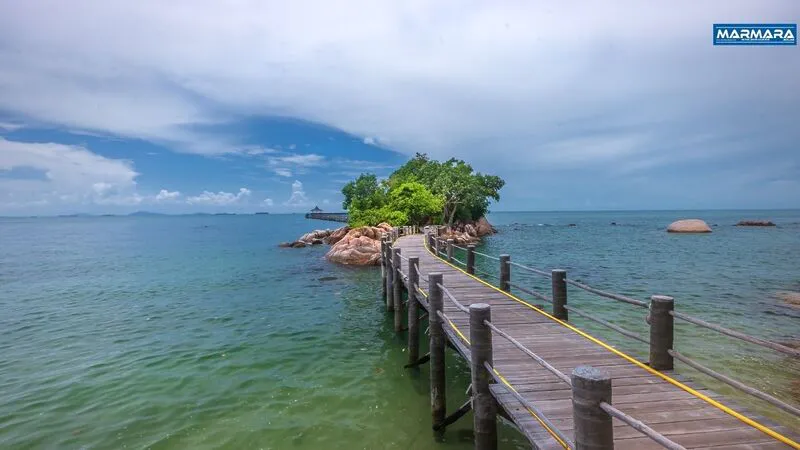 İzmir’e sadece bir ESHOT uzaklıkta yer alan Karaburun’daki İncirlikoy Plajı,