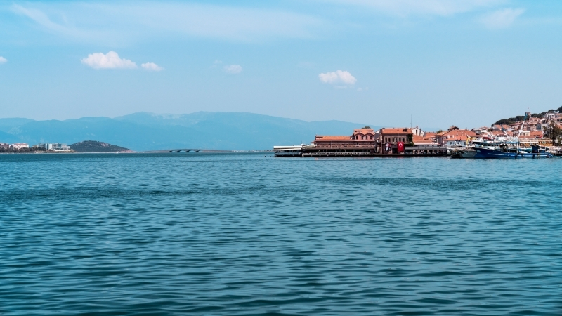 Balıkesir’in turizmdeki göz bebeği Ayvalık, 2025 yazına da Mavi Bayrak