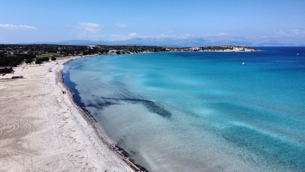 Beton Yok, Gürültü Yok! Ege’nin Saklı Cenneti Cesme Pirlanta Plaji 5 - Marmara Bölge Gazetesi
