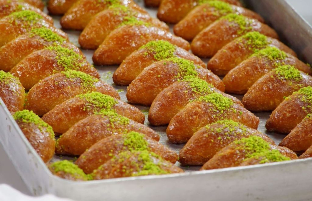 Balıkesir’in Bayramlara Damga Vuran Efsane Tatlısı! Kalburabasti - Marmara Bölge Gazetesi