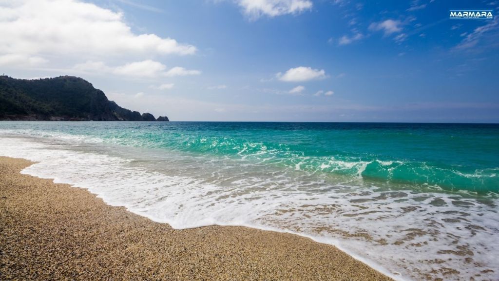 İzmir’in Gizli Cenneti Ortaya Çıktı! Maldivlere Rakip Phaselis Koyu 2025 06 01T135525.726 1 - Marmara Bölge Gazetesi