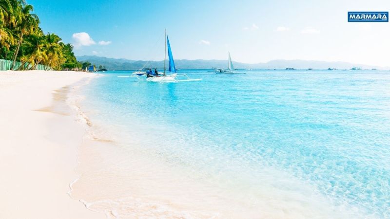 Balıkesir’in Burhaniye ilçesine bağlı Ören Mahallesi, Ege Denizi’nin berrak suları