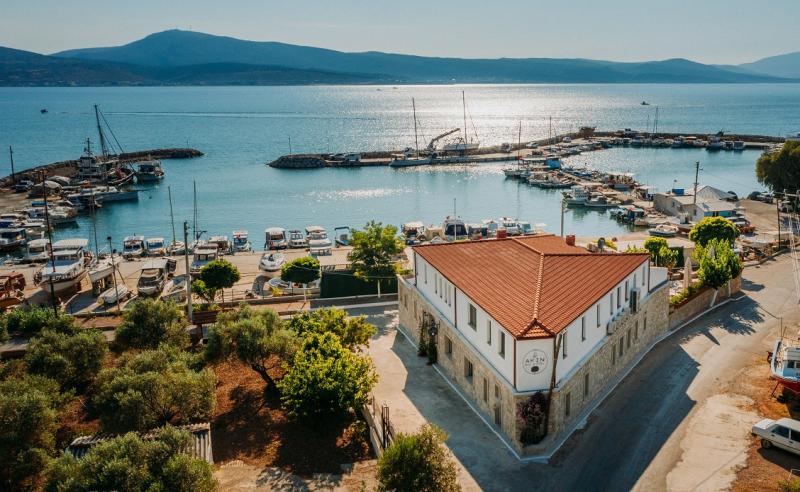 Ege'nin gizli kalmış cennetlerinden Gülbahçe, huzur dolu atmosferi ve doğal