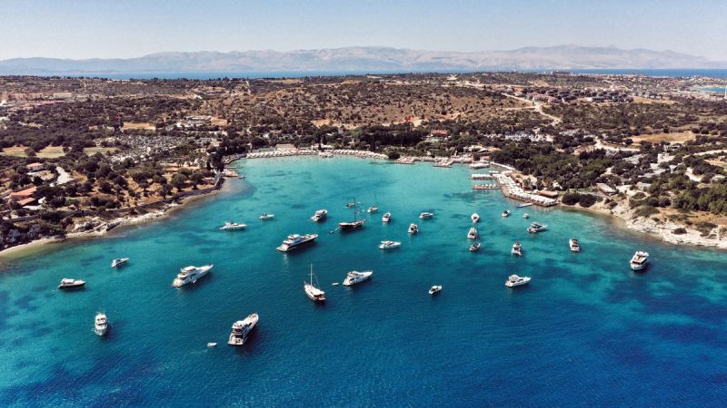 Balıkesir’den 2 saatlik bir yolculukla ulaşabileceğiniz Çeşme’nin gözde destinasyonlarından Aya