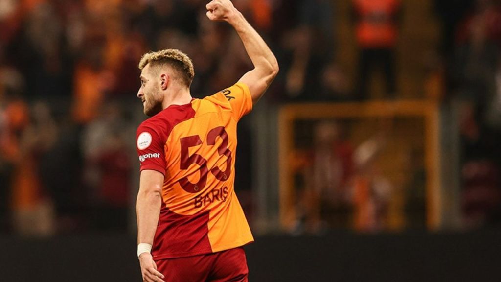 Galatasaray’da transfer rüzgarları hız kesmeden devam ediyor. Alman yıldız Leroy