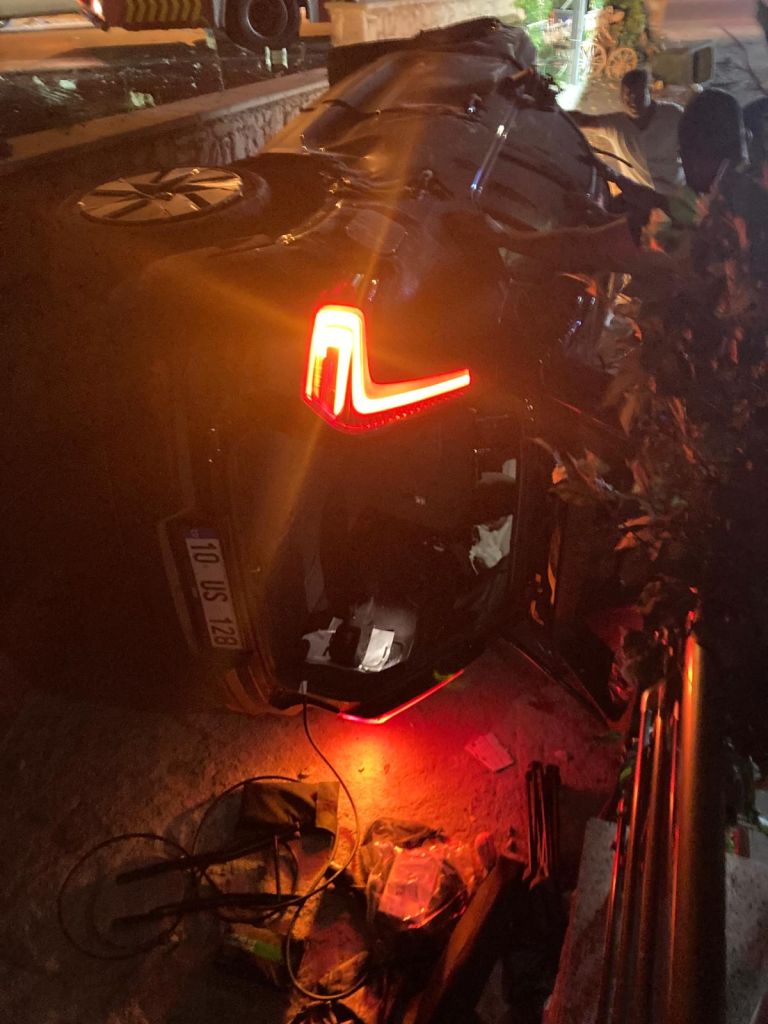 Ayvalık’ta Feci Kaza: Ünlü İş İnsanı Hayatını Kaybetti bd54874b 98ed 4748 8128 e9ad89bddb9f - Marmara Bölge Gazetesi