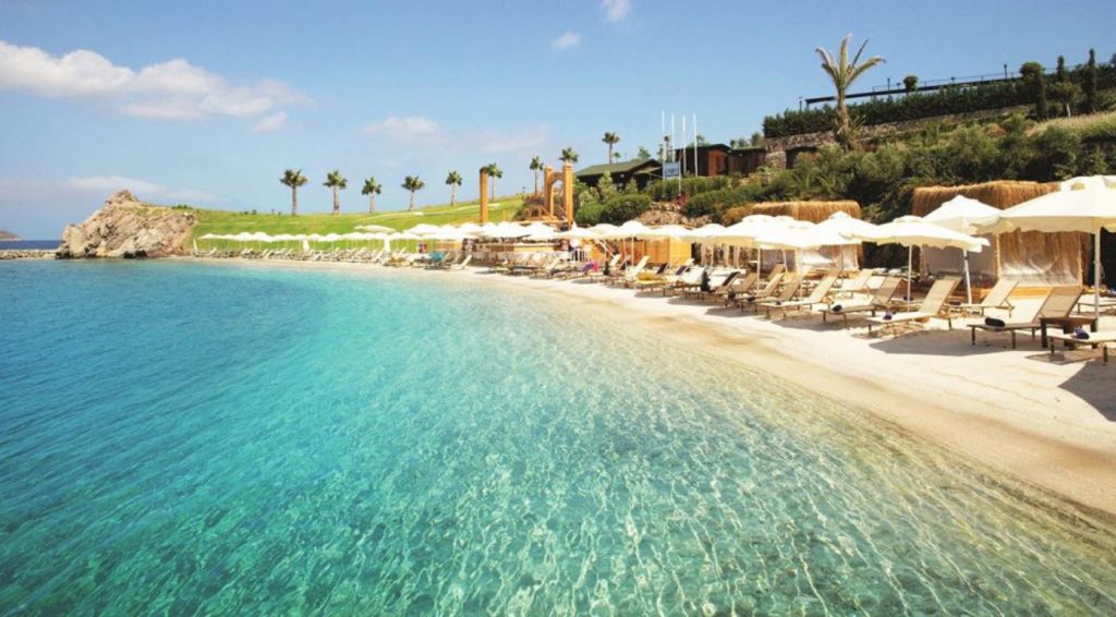 Ege’de Mandalina Kokulu Sahil: Burada Zamanı Unutacaksınız bodrum plajlari 4 - Marmara Bölge Gazetesi