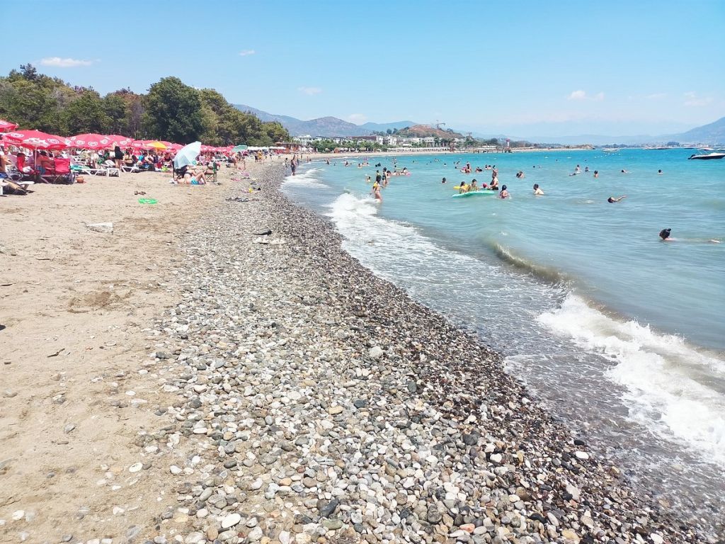 Giriş Ücretsiz, Sessizlik Garanti: Kalabalıktan Uzak Bir Plaj Deneyimi caption 13 - Marmara Bölge Gazetesi