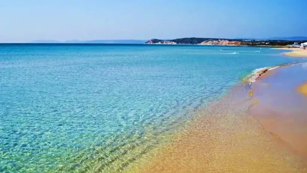 Çeşme’den Vazgeçiren Plaj! cesme altinkum kapak - Marmara Bölge Gazetesi