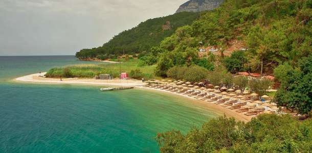 Muğla’nın gözde turizm beldesi Akyaka’ya yalnızca 3 kilometre uzaklıkta yer