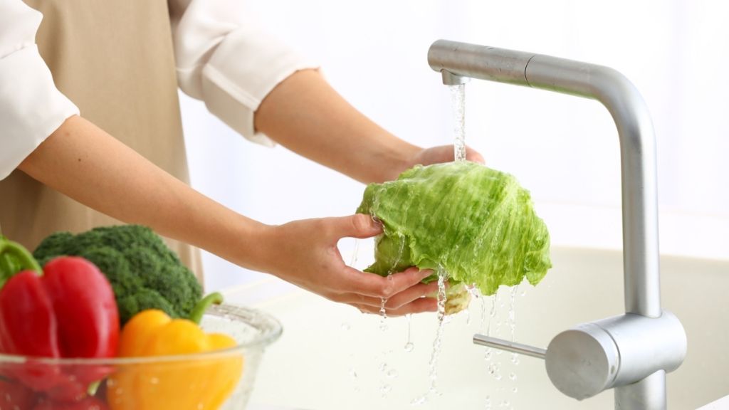 Marketten ya da pazardan aldığınız marulların üzerinde bazen istenmeyen pestisit