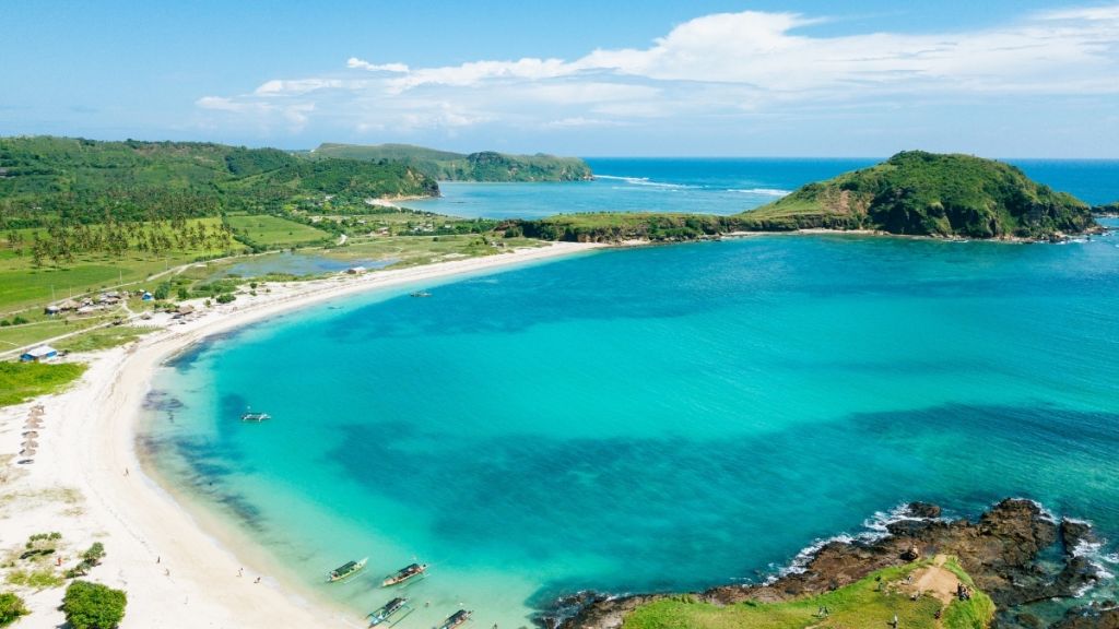 İzmir’in kuzeyinde yer alan ve tarihi dokusuyla olduğu kadar doğal