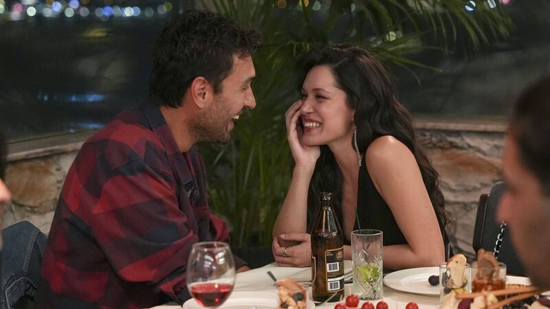 Aşkın en güzel ve en sancılı anlarını derin bir gerçeklikle