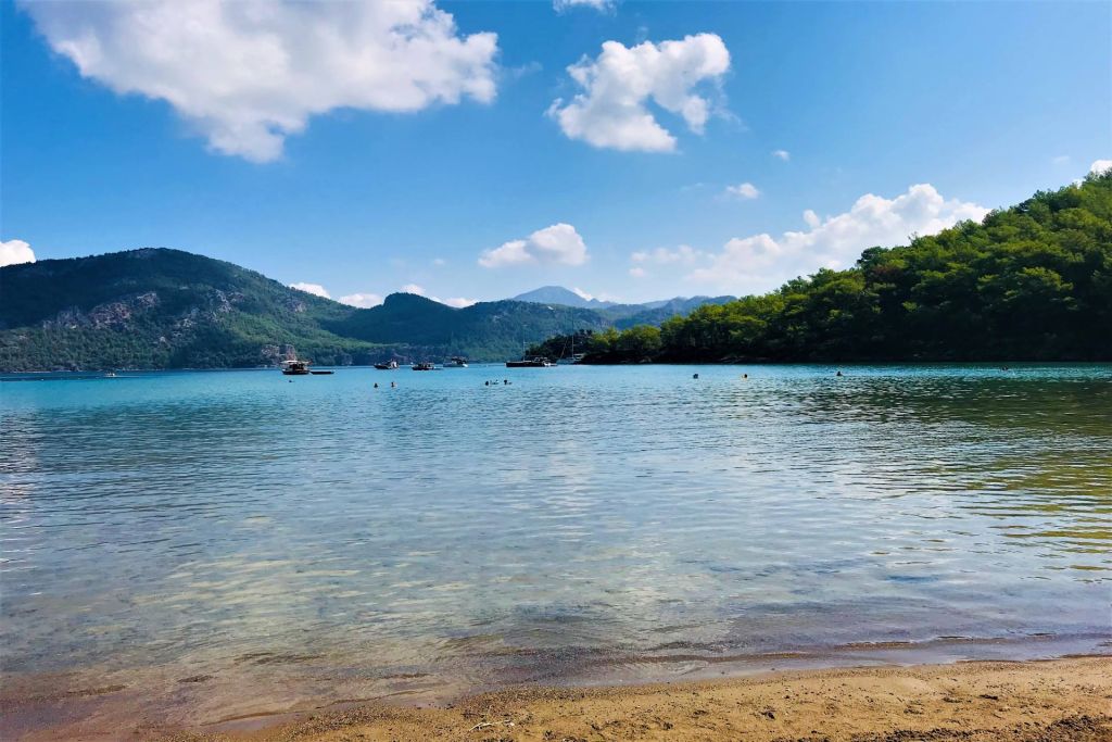 Marmaris'in saklı cennetlerinden Sığ Liman, sığ ve berrak deniziyle huzurun