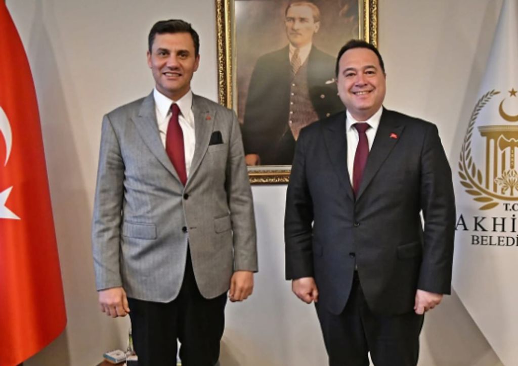 Geçtiğimiz günlerde hayatını kaybeden Manisa Büyükşehir Belediye Başkanı Ferdi Zeyrek’in