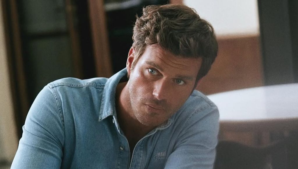 Türkiye’nin sevilen oyuncularından Kıvanç Tatlıtuğ, bu kez ekranlara dönüş hazırlığıyla