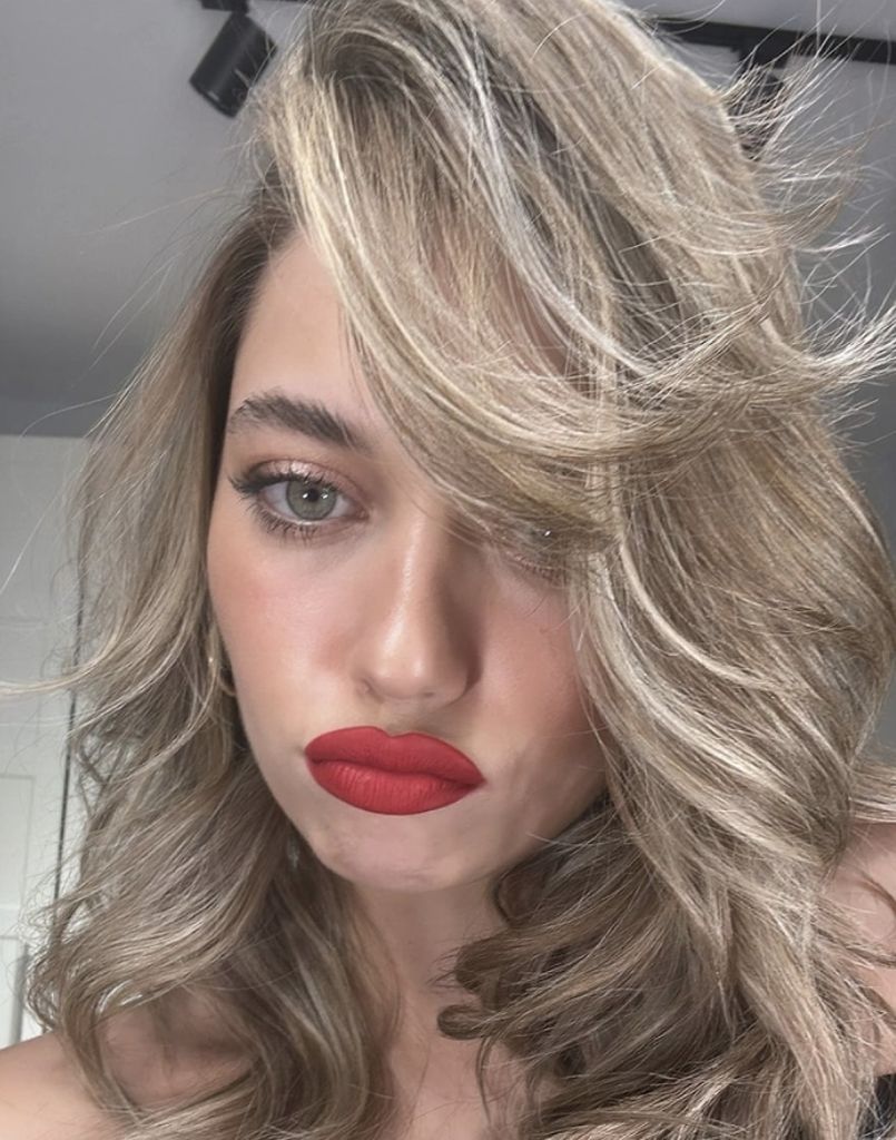 Afra Saraçoğlu’nun Yeni Dizisi Pera’ya Dikkat Çeken Transfer s dbdd798e5fa23c60a67cfeef075baf294212b4af - Marmara Bölge Gazetesi