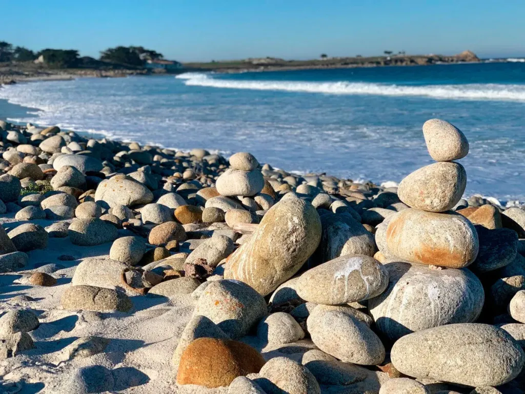 Akdeniz’in incisi Kaş’ta yer alan Büyük Çakıl Plajı, kalabalık tatil