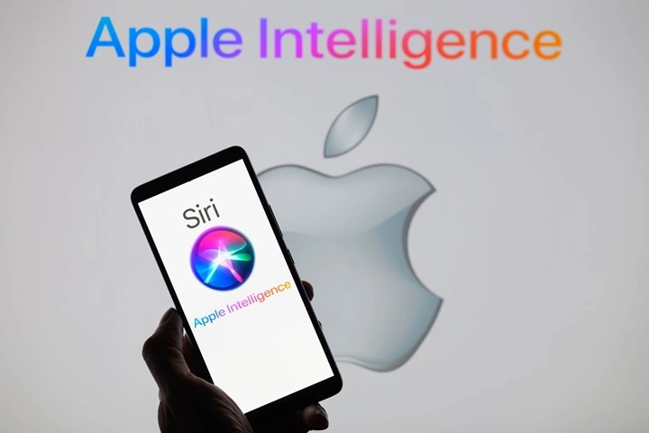 Apple, Siri’ye entegre edileceği duyurulan yapay zekâ özelliklerinin gecikmesi nedeniyle