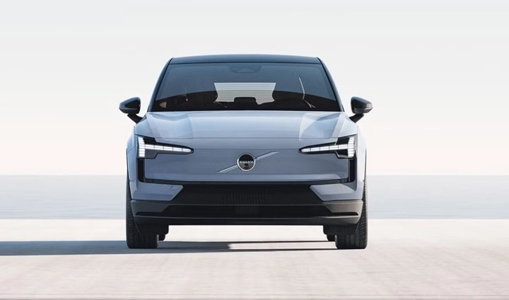 25 Haziran 2025, İstanbul – Volvo’nun tamamen elektrikli kompakt SUV