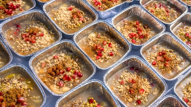 Balıkesir Büyükşehir Belediyesi, Muharrem Ayı kapsamında il genelinde gerçekleştirdiği aşure