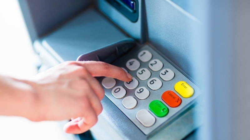 Aman Dikkat! ATM'de Bastığınız Bu Tek Tuş Hesabınızdaki Tüm Parayı Sıfırlayabilir 1 45 - Marmara Bölge Gazetesi