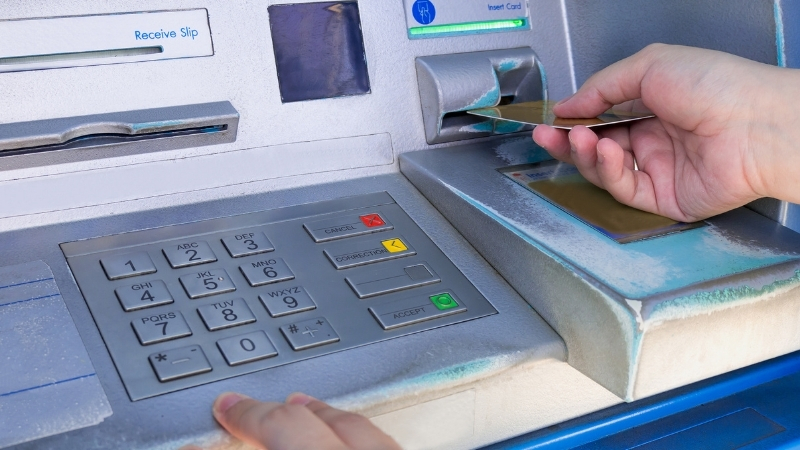 Aman Dikkat! ATM'de Bastığınız Bu Tek Tuş Hesabınızdaki Tüm Parayı Sıfırlayabilir 3 40 - Marmara Bölge Gazetesi