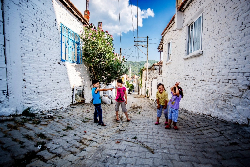 İzmir’de Manzarasıyla Göz Kamaştıran Saklı Köy 3 800x534jpg 11 08 2017 10 23 56 - Marmara Bölge Gazetesi