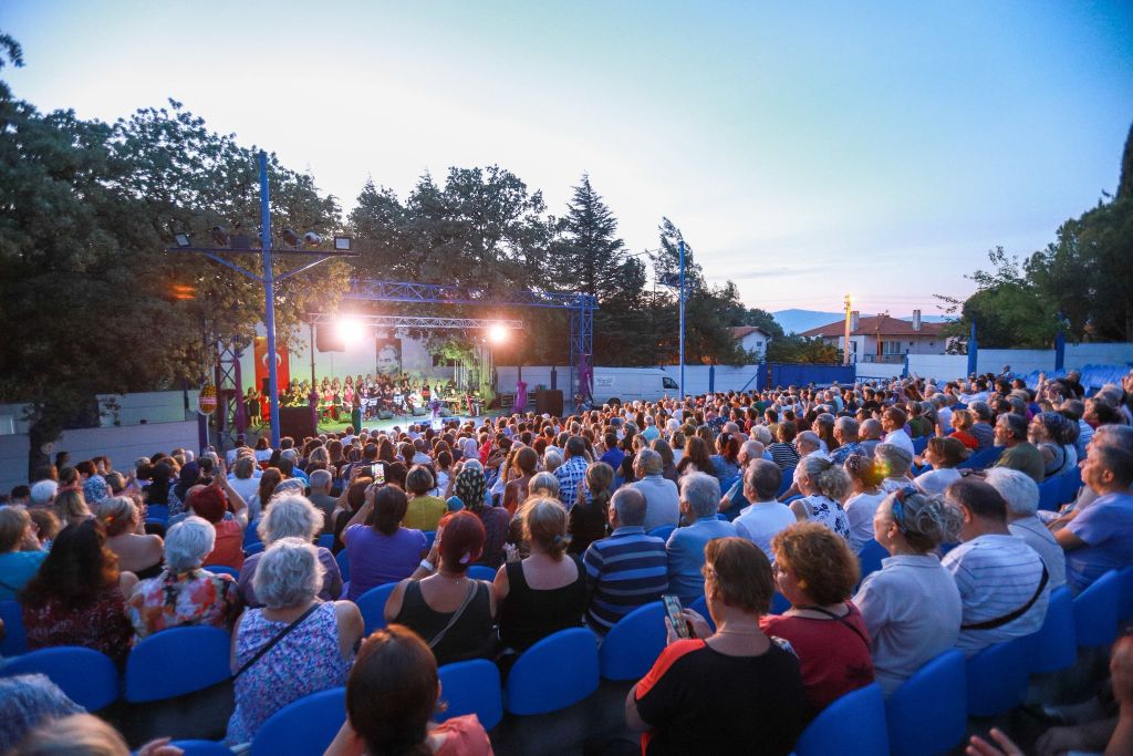 Balıkesir’i Ayağa Kaldıran Konser! 514562767 1184515250381508 2227320567833253232 n - Marmara Bölge Gazetesi