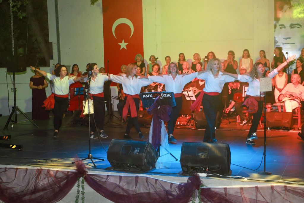 Balıkesir’i Ayağa Kaldıran Konser! 514967615 1184516750381358 2752032656759920963 n - Marmara Bölge Gazetesi
