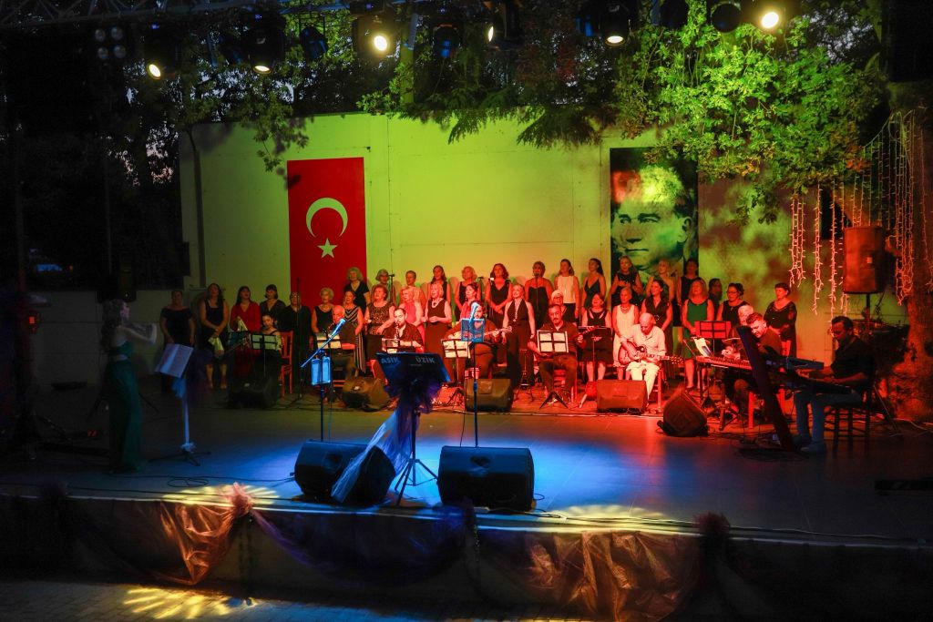 Balıkesir’i Ayağa Kaldıran Konser! 515146042 1184516377048062 8590970201529568929 n - Marmara Bölge Gazetesi