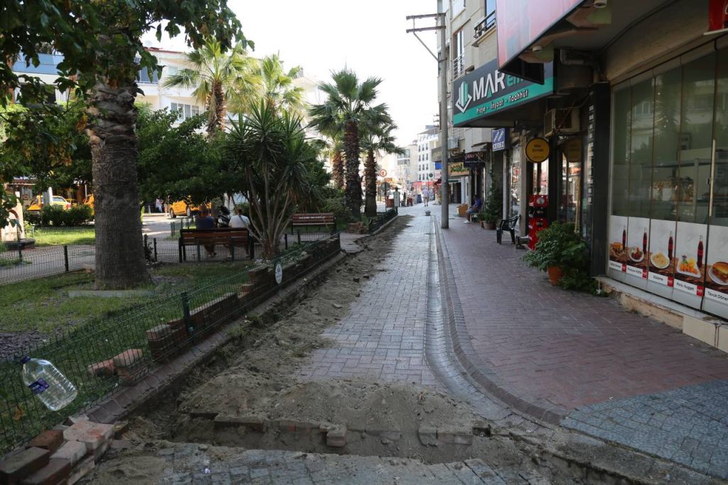 Edremit’te O An Geldi: Her Şey Değişiyor! 518250106 761664886224539 1826264092694079126 n - Marmara Bölge Gazetesi