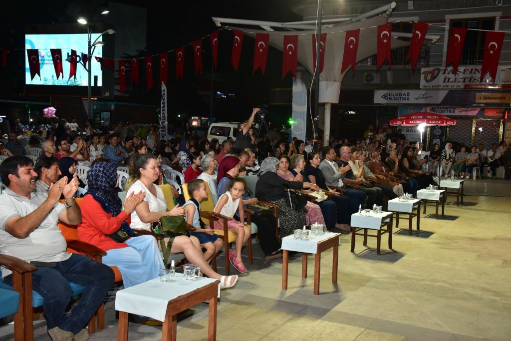 Sındırgı Belediyesi Türk Müziği Topluluğu’nun sahne aldığı Türk Sanat Müziği