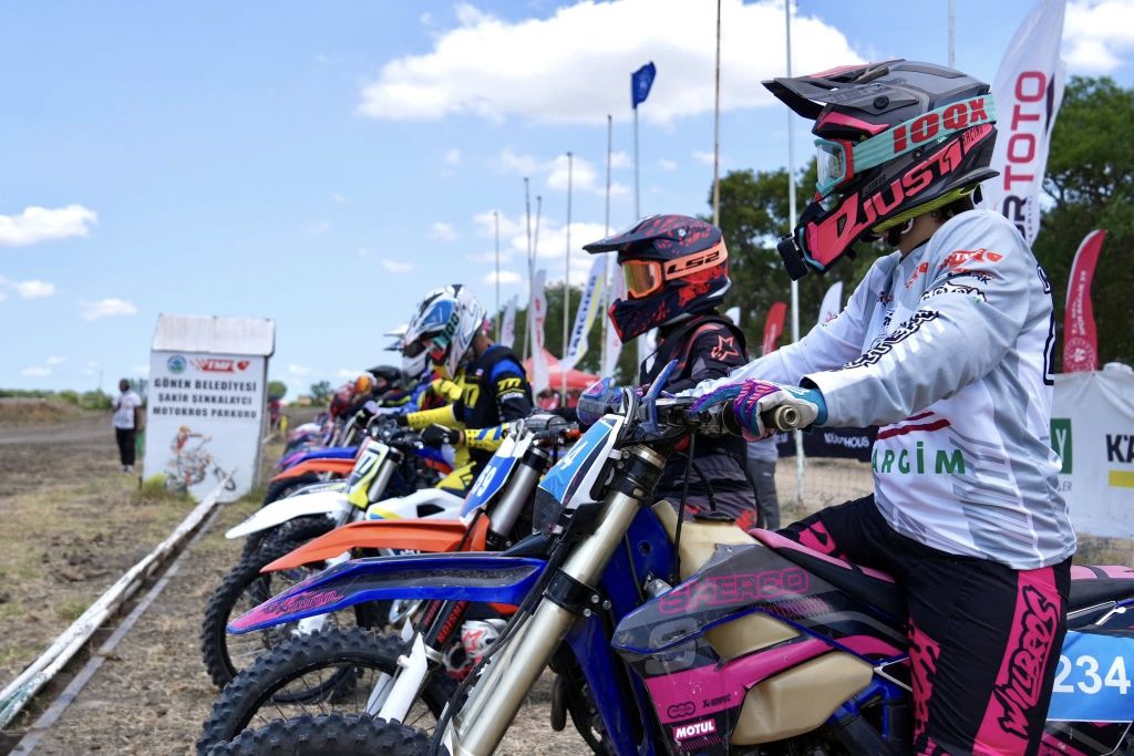 15 Temmuz Motokros Türkiye Şampiyonası, Balıkesir’in Gönen ilçesindeki Motokros Pisti'nde
