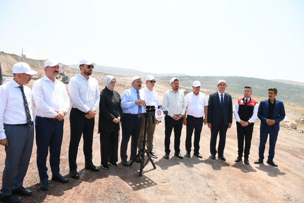Balıkesir’de Dünyanın En Büyük Jeotermal Sera OSB’si Kuruluyor 524709565 1151319007038960 1643553842717166969 n - Marmara Bölge Gazetesi