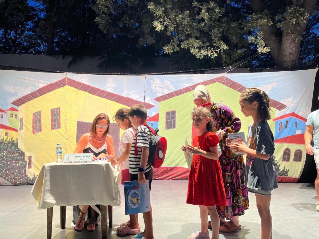 Burhaniye’de Sanat Patlaması! 525261957 1205325684967131 963470256473029924 n - Marmara Bölge Gazetesi