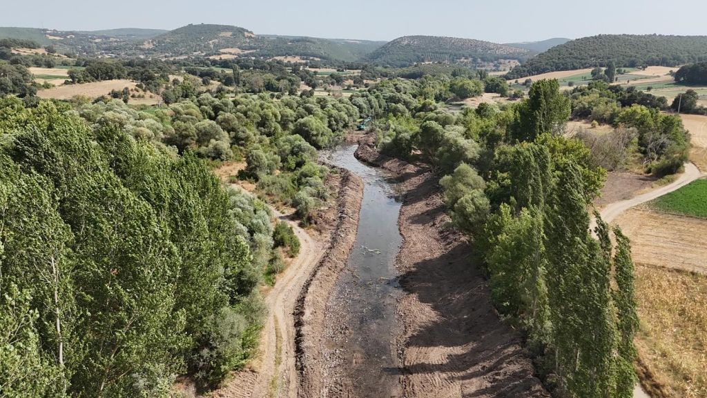 DSİ 25. Bölge Müdürlüğü, Balıkesir’in İvrindi ilçesindeki Dadalar Deresi’nde taşkın
