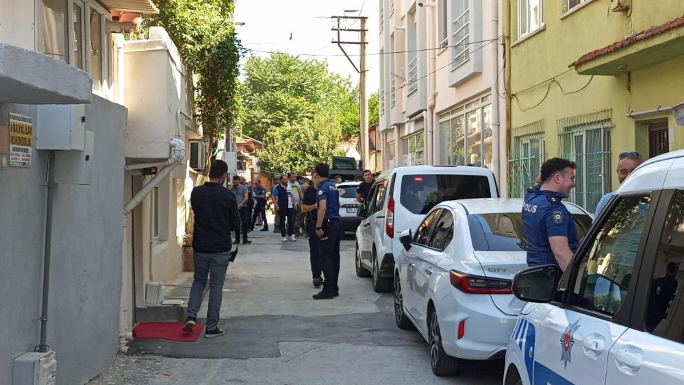 Balıkesir’de Nefes Kesen Operasyon: Polisi Bıçaklayan Şüpheli Yakalandı AW491937 03 - Marmara Bölge Gazetesi