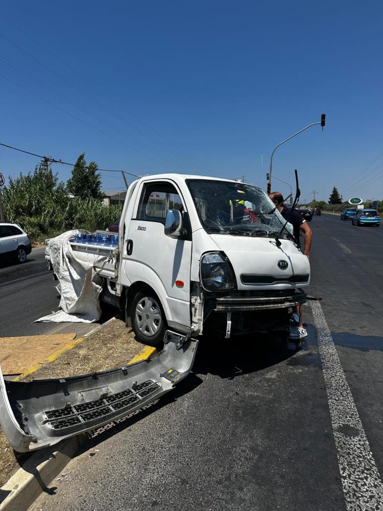 Ayvalık’ta Tır Kamyonete Çarptı: 1 Yaralı AW492925 01 - Marmara Bölge Gazetesi