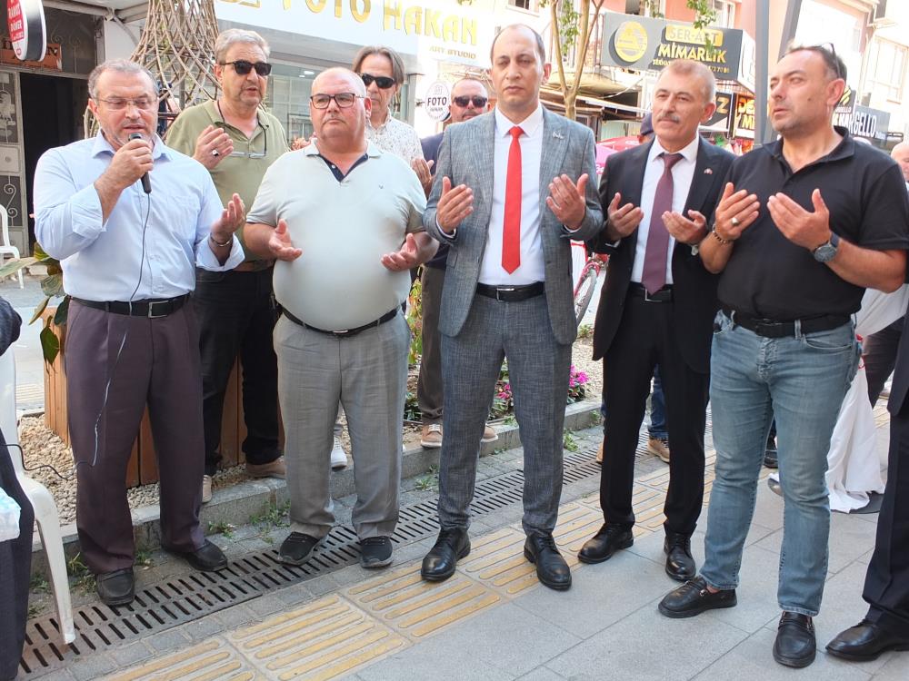 Balıkesir'de MHP'nin Aşure Hayrı İlgi Gördü AW499656 03 - Marmara Bölge Gazetesi